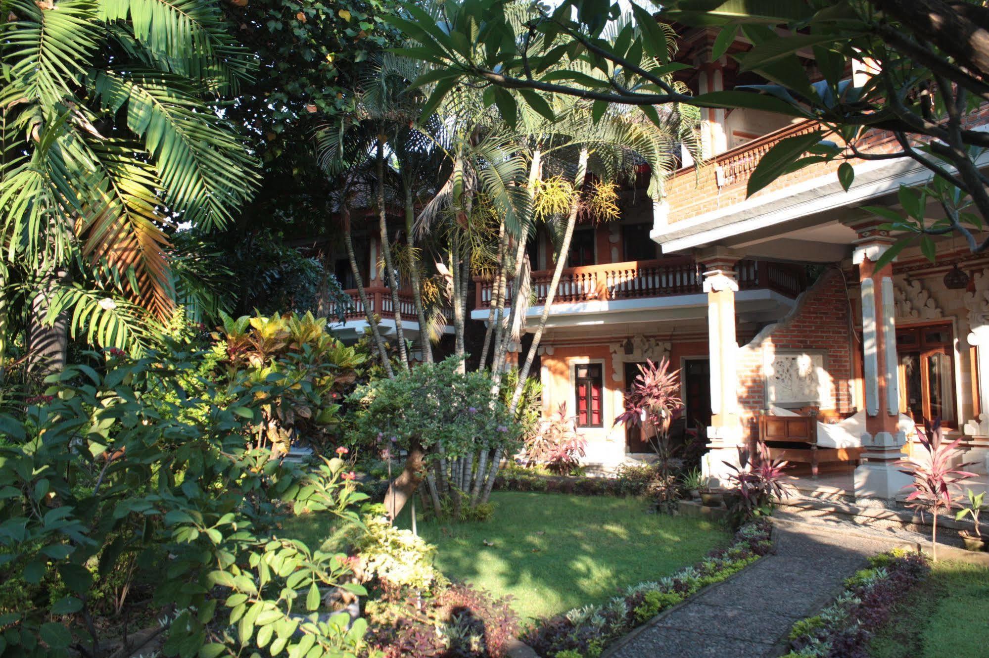 Rambutan Boutique Hotel Lovina Beach Extérieur photo
