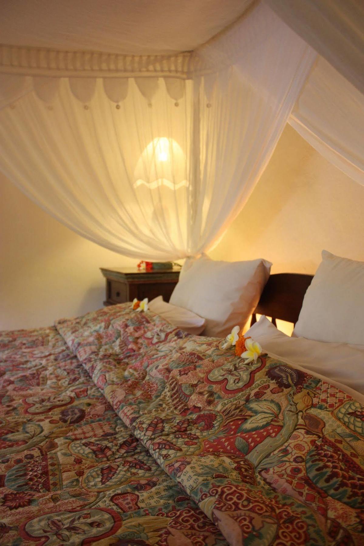 Rambutan Boutique Hotel Lovina Beach Extérieur photo