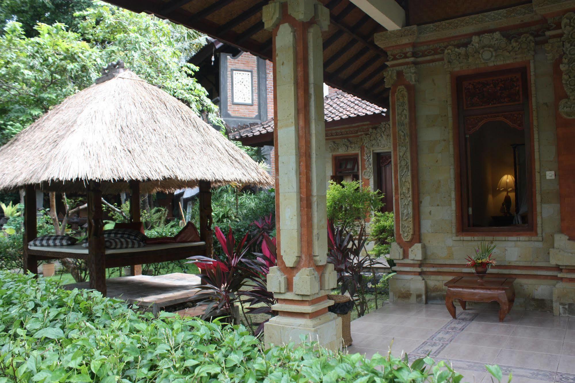 Rambutan Boutique Hotel Lovina Beach Extérieur photo